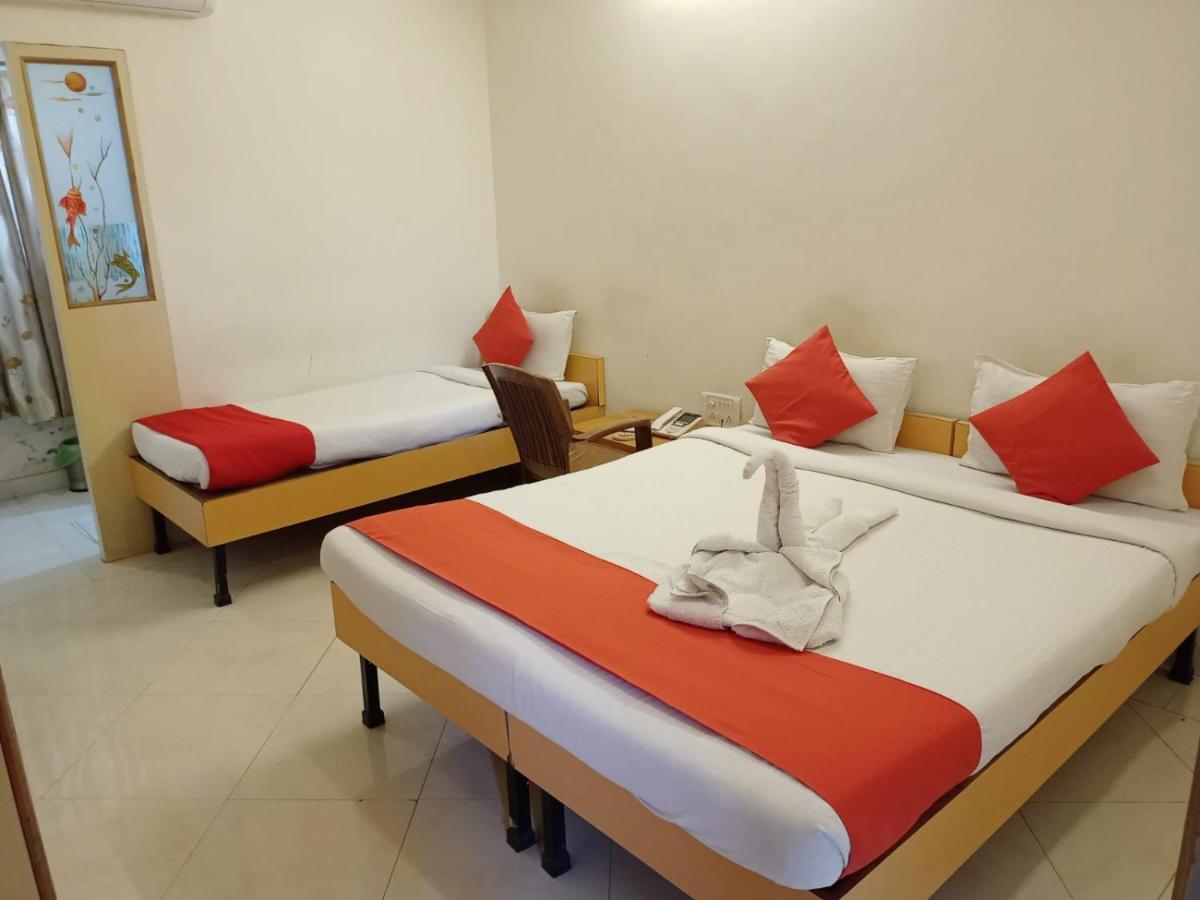 Hotel Kalasai Shirdi Luaran gambar