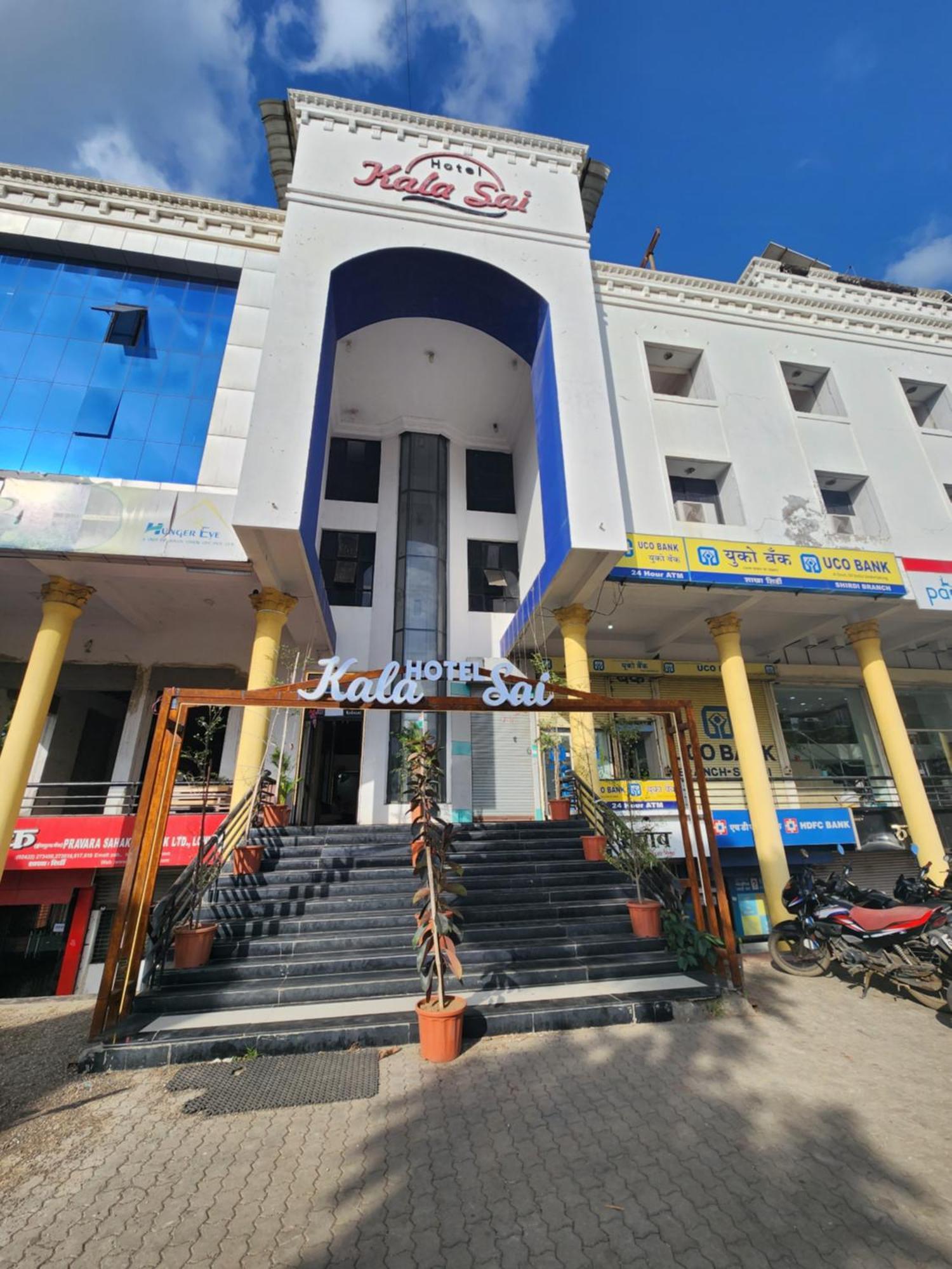 Hotel Kalasai Shirdi Luaran gambar